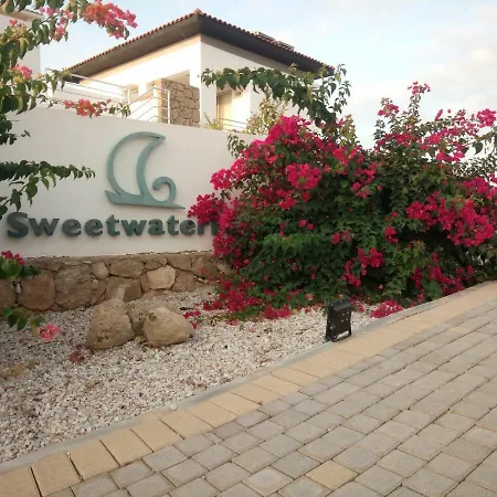 Sweet Water Bay Διαμέρισμα Ακανθού